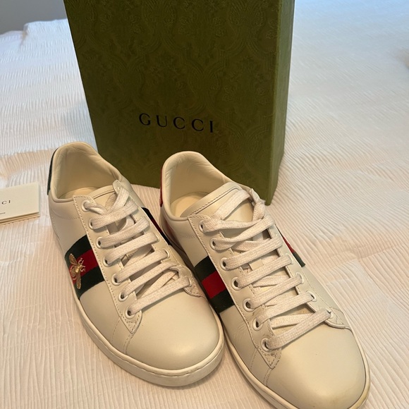 Gucci Bee women’s sneakers - Picture 1 of 5